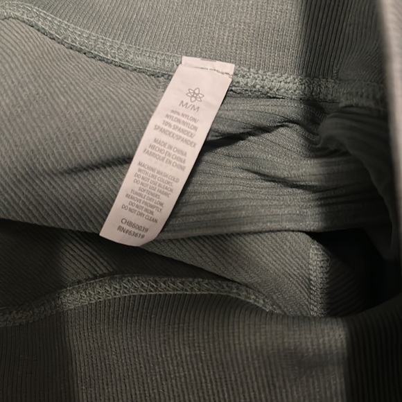 Harmony&Balance Leggings - Picture 6 of 7